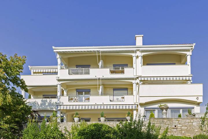Ferienwohnung für 4 Personen, mit Balkon in Zadar (Kommun)
