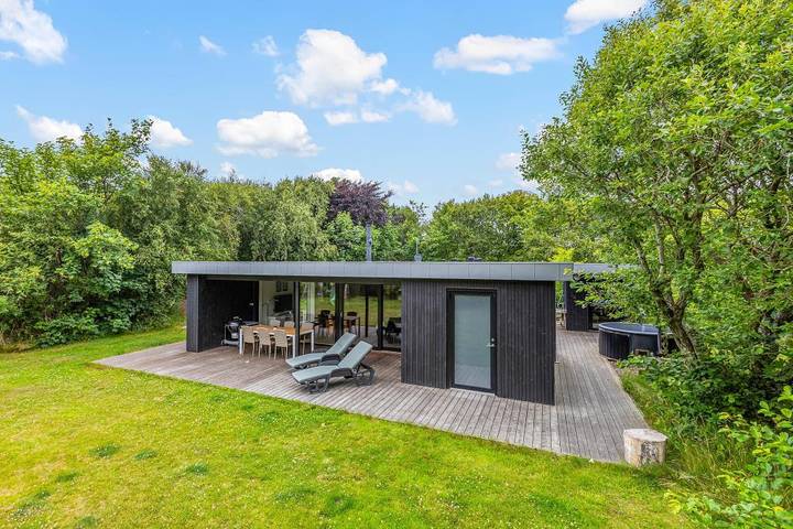 Bungalow für 8 Personen, mit Balkon/Terrasse und Sauna in Dänemark an der Nordsee