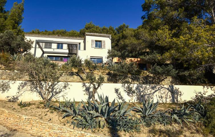 Maison de vacances pour 6 personnes, avec terrasse ainsi que jardin et piscine - 1