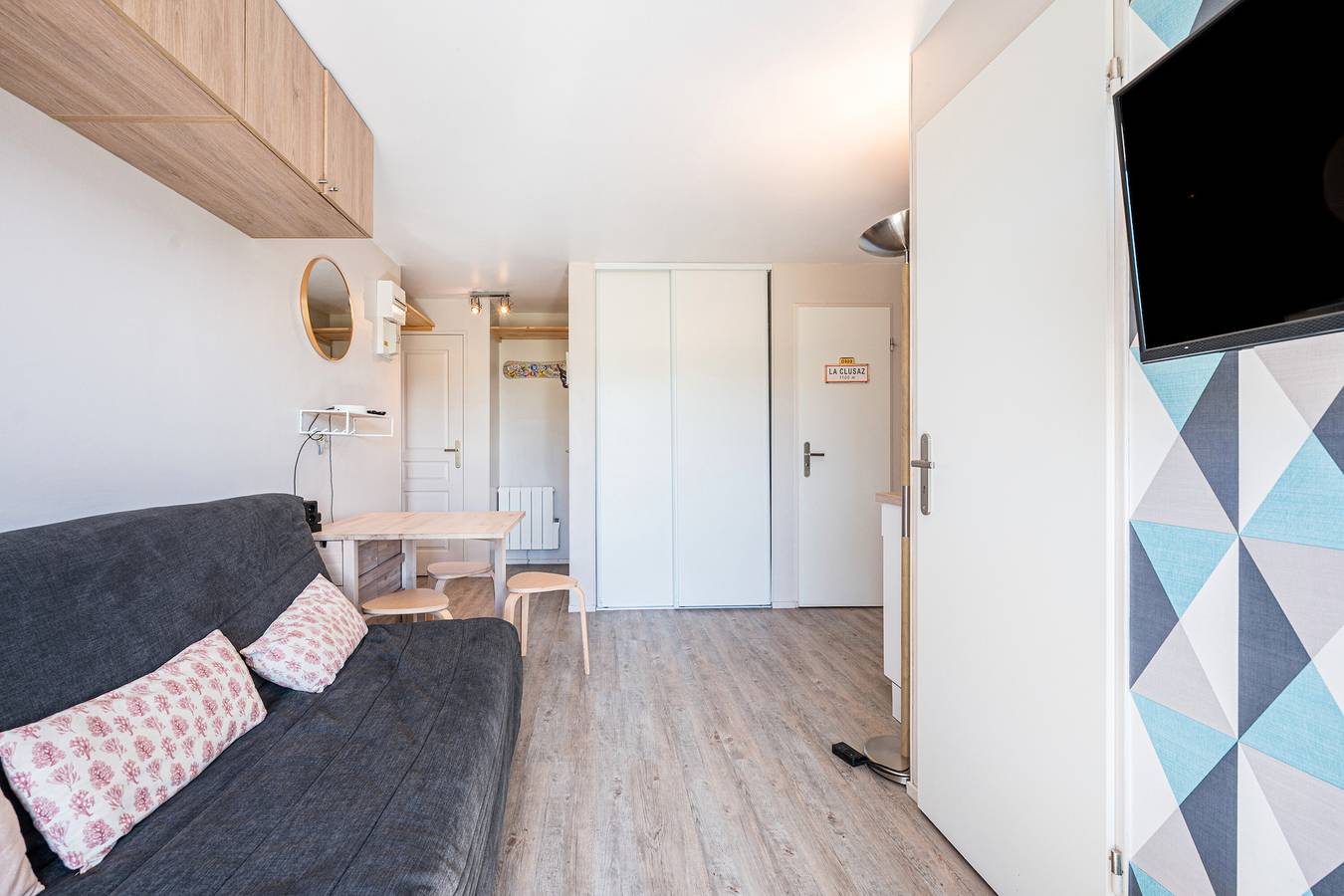 Apartamento entero, Apartamento 'La Cabane De Merdassier' con Balcón y Wi-Fi in Manigod, Región de Annecy
