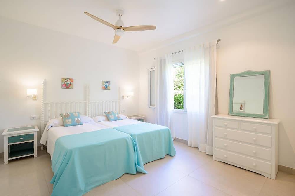 Holiday house for 8 persons approx. 324 qm in Santo Tomas, Menorca (South coast of Menorca) in Santo Tomas, Es Migjorn Gran