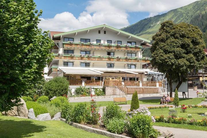 Hotel für 2 Personen, mit Balkon und Terrasse sowie Sauna und Ausblick