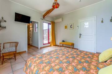 Chambre D’hôte pour 2 Personnes dans Lagarde-Paréol, Provence, Photo 3
