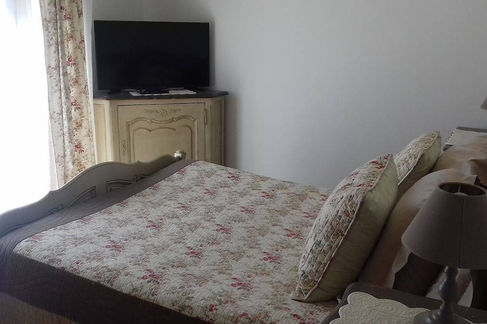 Au Mas des Bouteillans, een klein hoekje van het paradijs voor liefhebbers van de Provence .. in La Cadière-d'Azur, Toulon regio