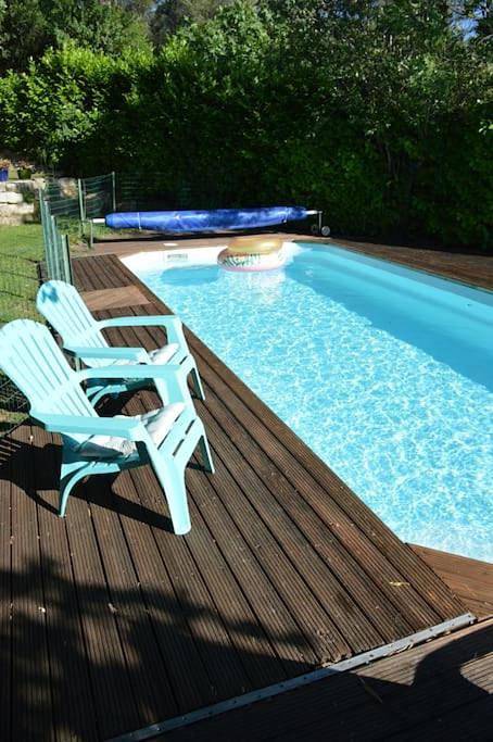 Chalet, quiet, with view and pool (at summertime) in Ventenac-Cabardès, Région de Carcassonne