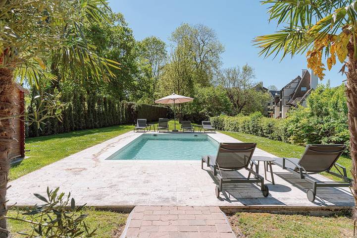 Villa pour 10 personnes, avec jardin - 1