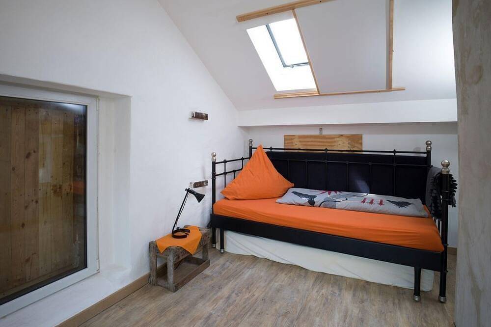 Apartamento entero, Vacation cottage Laux, Germany in Weiskirchen, Saar-Nahe-Bergland