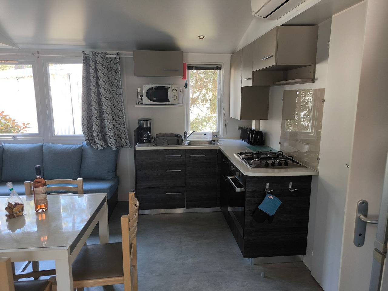 Mobil-home Familiar com Terraço Partilhado, Jardim Privado e Ar Condicionado in Les Mathes, Côte de Beauté