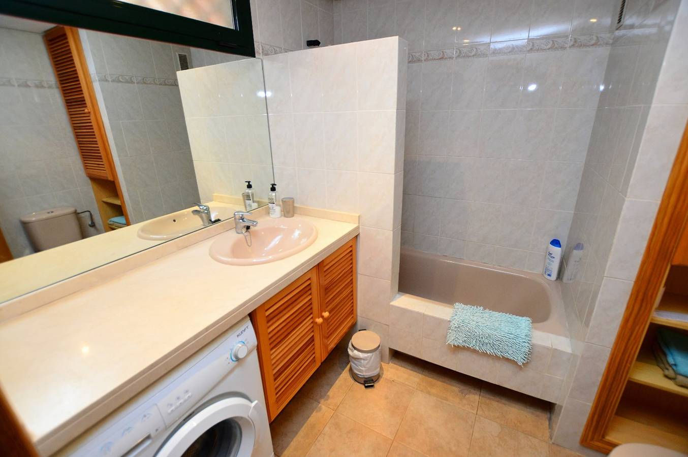 Apartamento entero, Pueblo el Jardin Benalmadena in Torrequebrada, Benalmádena