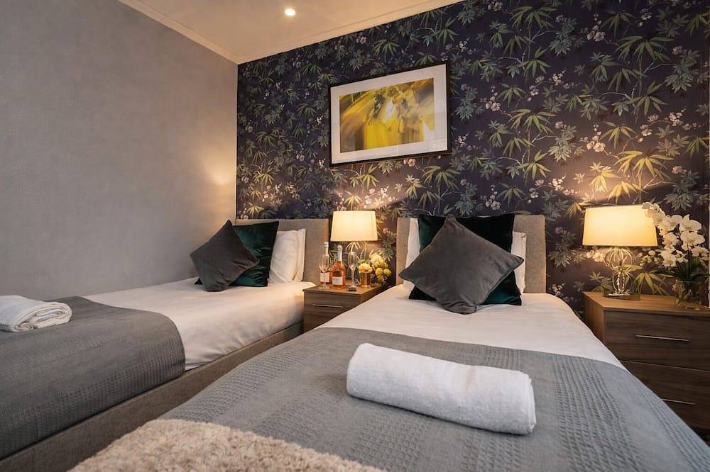 Entire apartment, Taylor House; for contractors, families, cyclists in Durham, County Durham