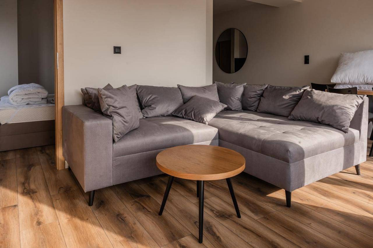 Ganze Wohnung, Echo jeziora in Tucheler Heide