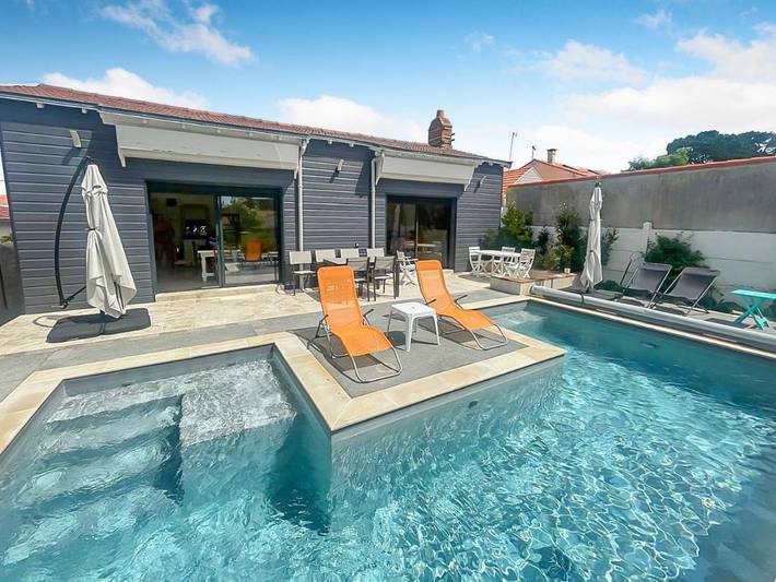 Villa pour 8 personnes, avec piscine ainsi que vue et jardin en Loire-Atlantique