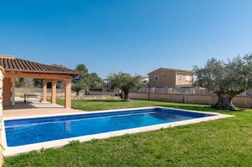 Villa in Sa Pobla, Mallorca Norden für 8 