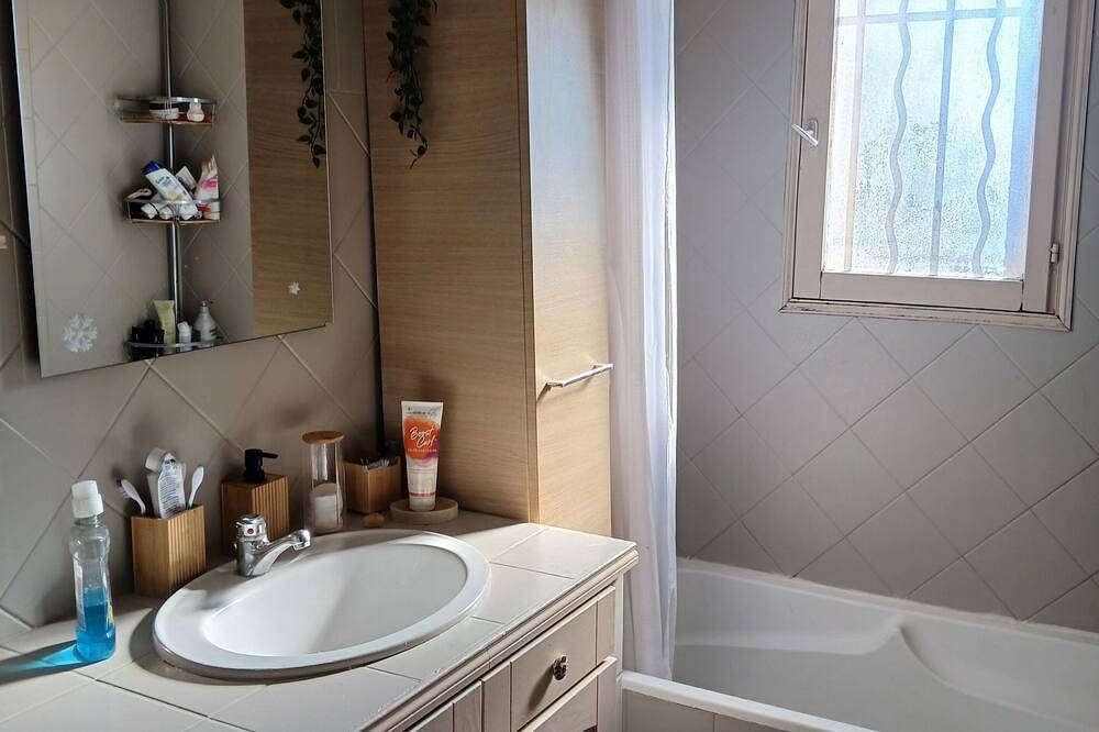 Landhaus mit Pool in Villecroze, Draguignan Region