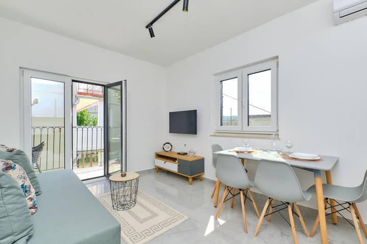 Ferienwohnung für 2 Personen, mit Balkon/Terrasse in Mali Lošinj