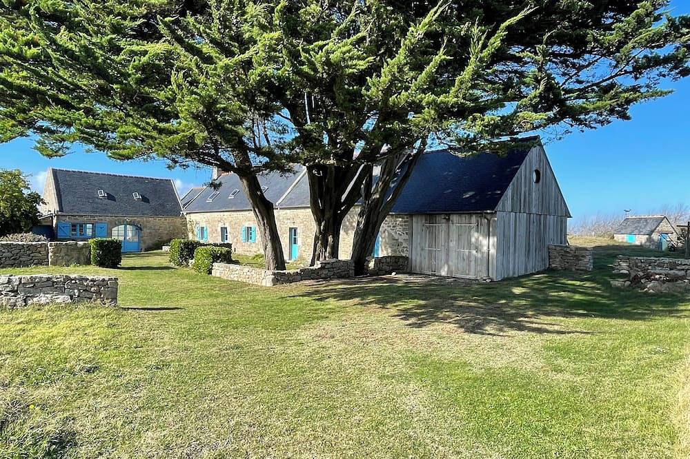 Maison De Vacances pour 13 Personnes dans Plomeur, Côte de Cornouaille