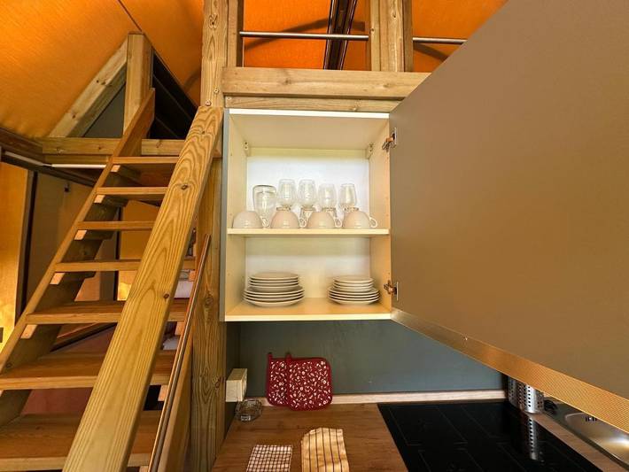 Tente pour 5 personnes, avec vue ainsi que vue sur le lac et jardin, animaux acceptés dans Lac de Côme - 3
