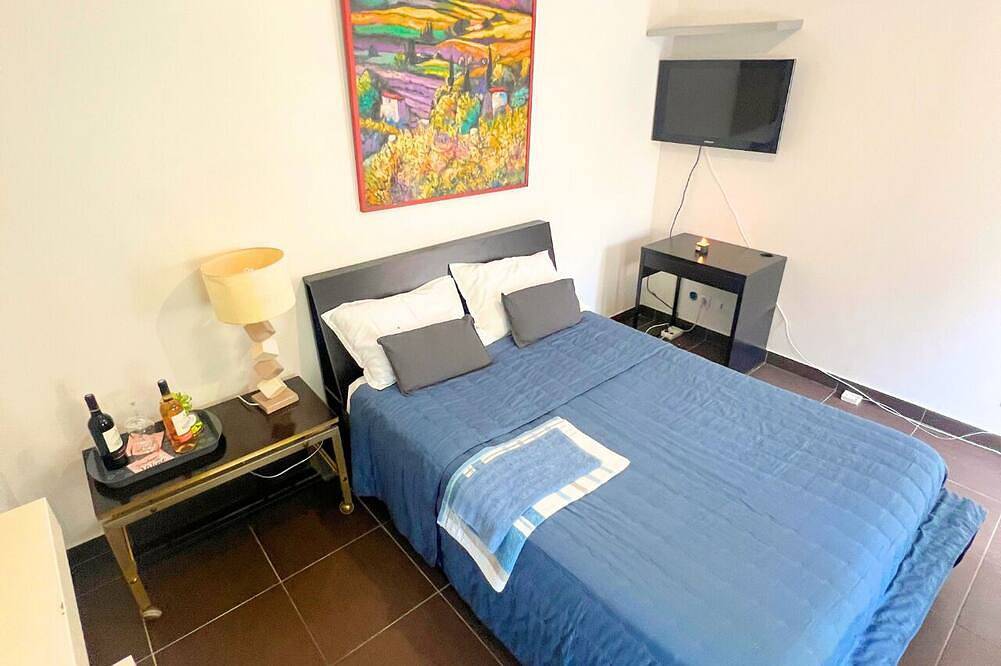 Appartement entier, Studio avec cuisine a 15min en train de Paris. in Sarcelles, Val-d'Oise