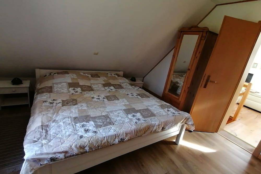 Gemütliches, ostseenahes Ferienhaus am Naturschutzgebiet für bis zu 4 Personen in Ahrenshagen-Daskow, Vorpommern-Rügen