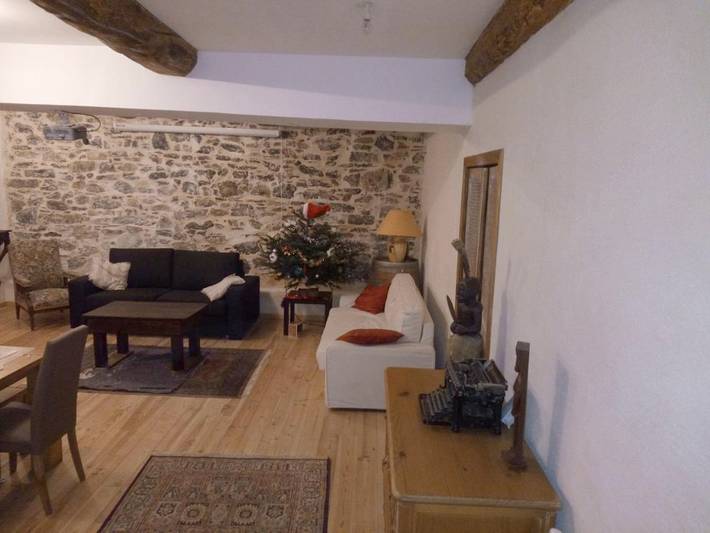 Gîte pour 3 personnes, avec Balcon et Terrasse ainsi que Piscine et Vue à Serviès-en-Val