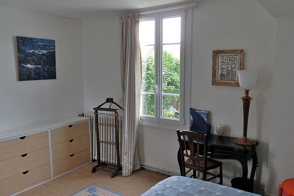 Charmante maison avec  jardin clos à 400 m de la mer et commerces in Cabourg, Région de Caen