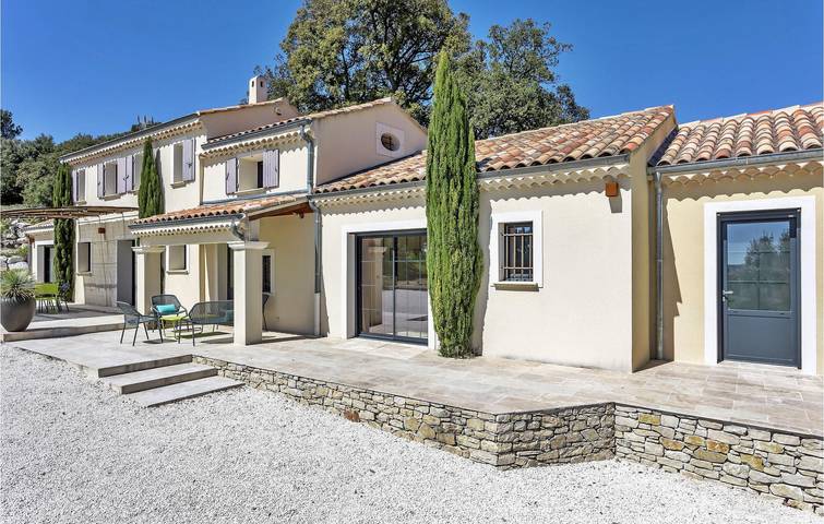195 m² Apt de vacances avec TV, piscine et vue à Valaurie in Roussas, Région de nyons