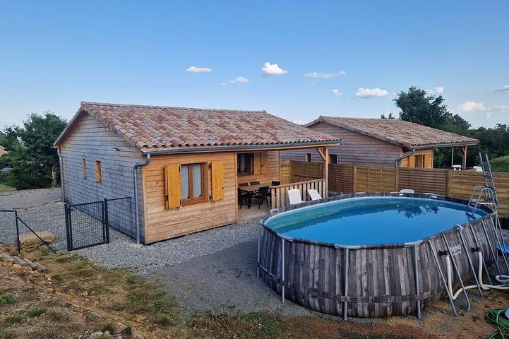 Gîte pour 6 personnes, avec Terrasse et Jardin à Montréal (Rhône-Alpes)