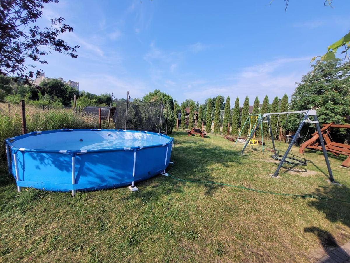 Agroturystyka na Jurze z widokiem na Zamek Jacuzzi Sauna Beczka Wypożyczalnia Rowerów Elektrycznych Basen dla dzieci in Śląsk