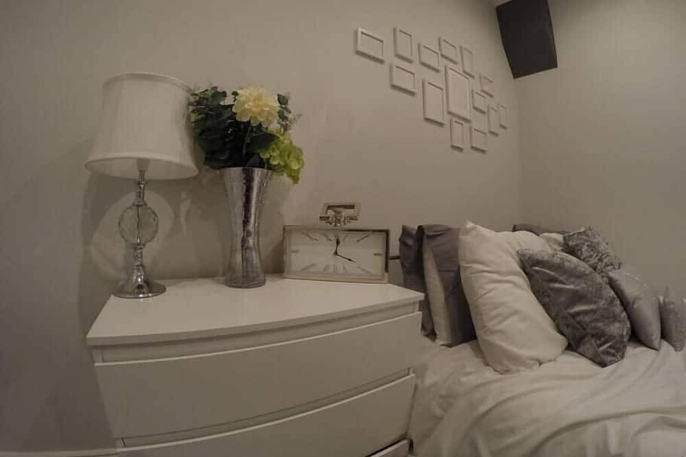 Essex House| Bedroom Tv| Fast Wifi| Workstays Uk in Middlesbrough, North East England