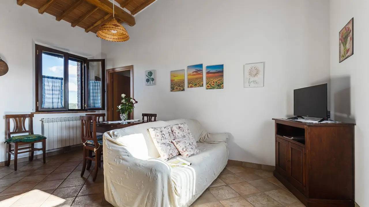 Agriturismo per 4 persone con piscina in Buonconvento, Siena e dintorni