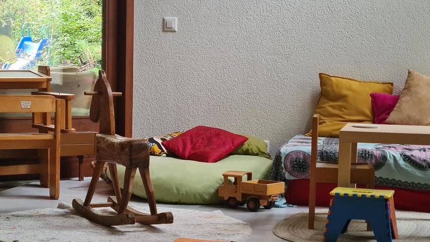 Gîte pour 3 personnes, avec Balcon et Terrasse ainsi que Jardin et Sauna à Aesch