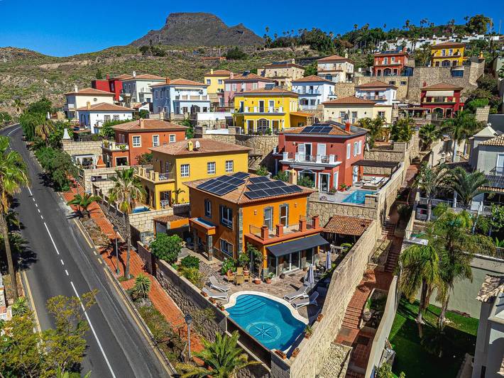 Location de vacances pour 10 personnes, avec balcon et jardin dans Chayofa - 2