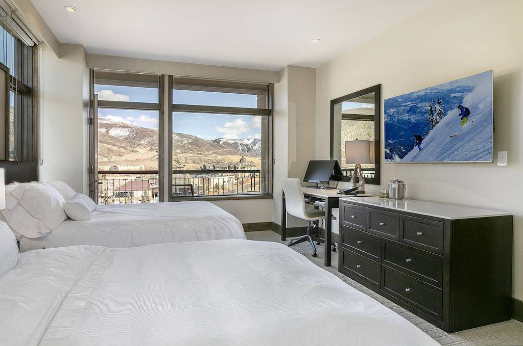 Ganze Wohnung, Riverfront Luxury Resort/Spa/Ski In-Ski Out Condo/Unmatched Top Floor Views in Avon, Beaver Creek