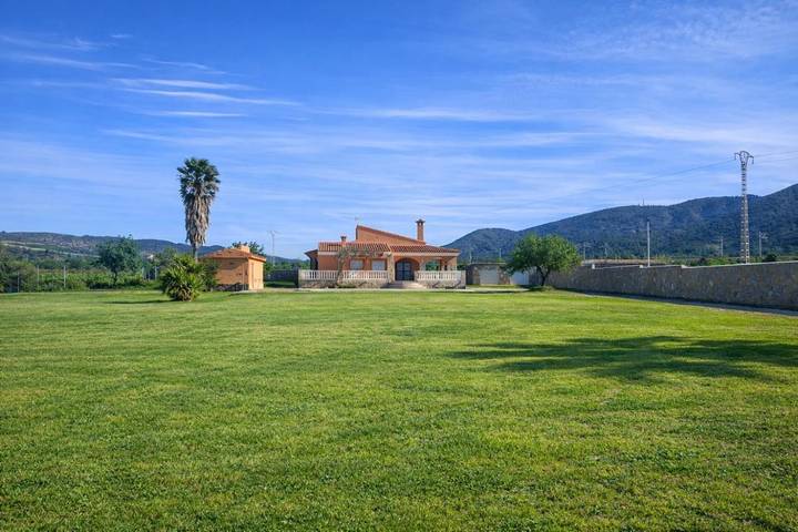 Casa rural para 8 personas, con Terraza y Jardín además de Piscina y Vistas en Provincia de Castellón - 3