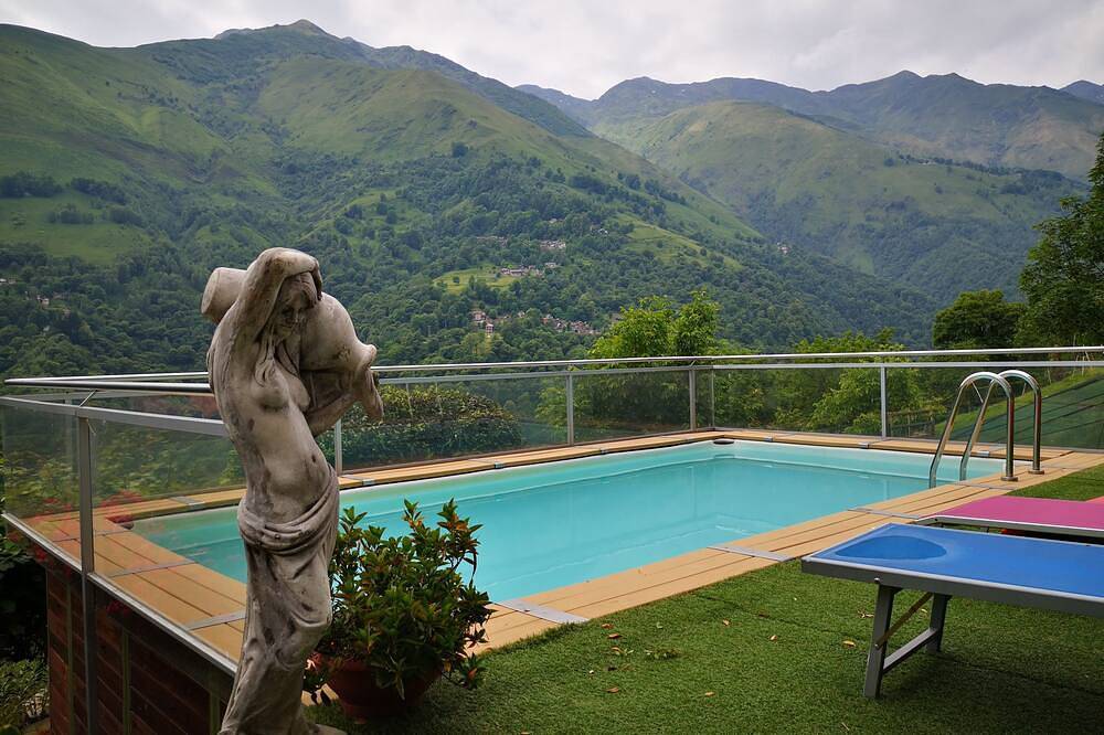 Chalet mit Pool für 2 Personen in Valle Albano in Garzeno, Gemeinde Garzeno