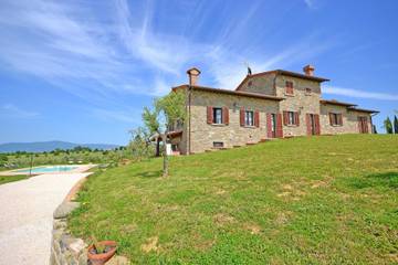 Villa for 13 Guests in Farneta, Cortona, Picture 1