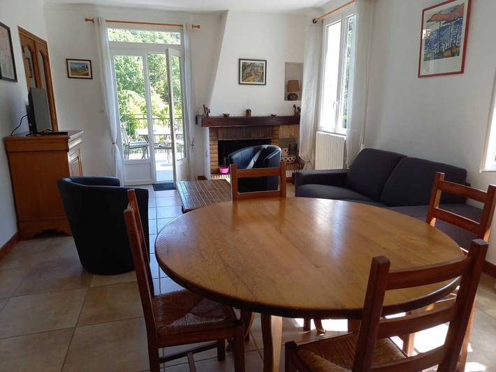 Gîte pour 4 personnes, avec terrasse à Reynès - 4