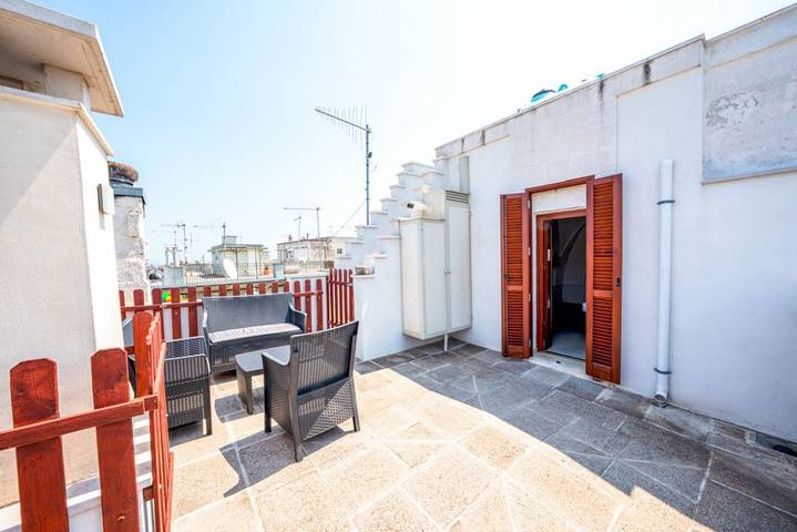 Domus Fisculi B – Traditional 2-Level Home with Private Terrace in Fasano, Salento