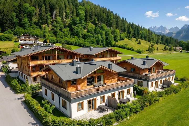 Ferienwohnung für 4 Personen, mit Balkon und Terrasse sowie Sauna und Ausblick in Sankt Ulrich am Pillersee