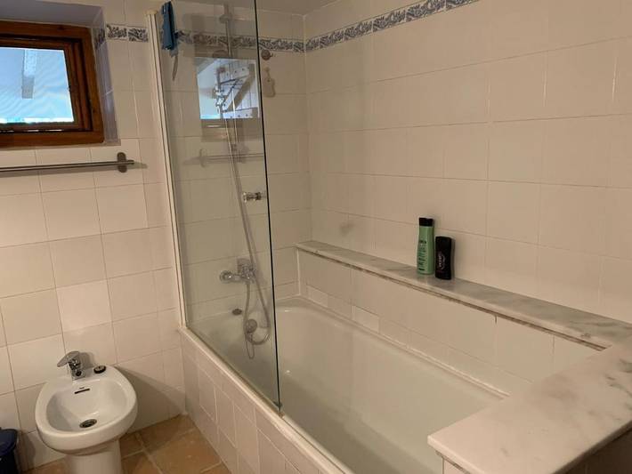 Chalet para 6 personas, con vistas además de jardín y piscina en Priorat - 3