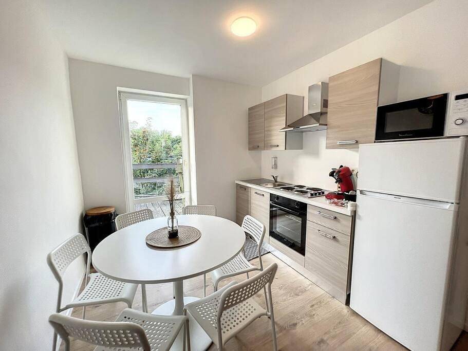 Appartement entier, Two-Bedroom Apartment in Ransart, Charleroi
