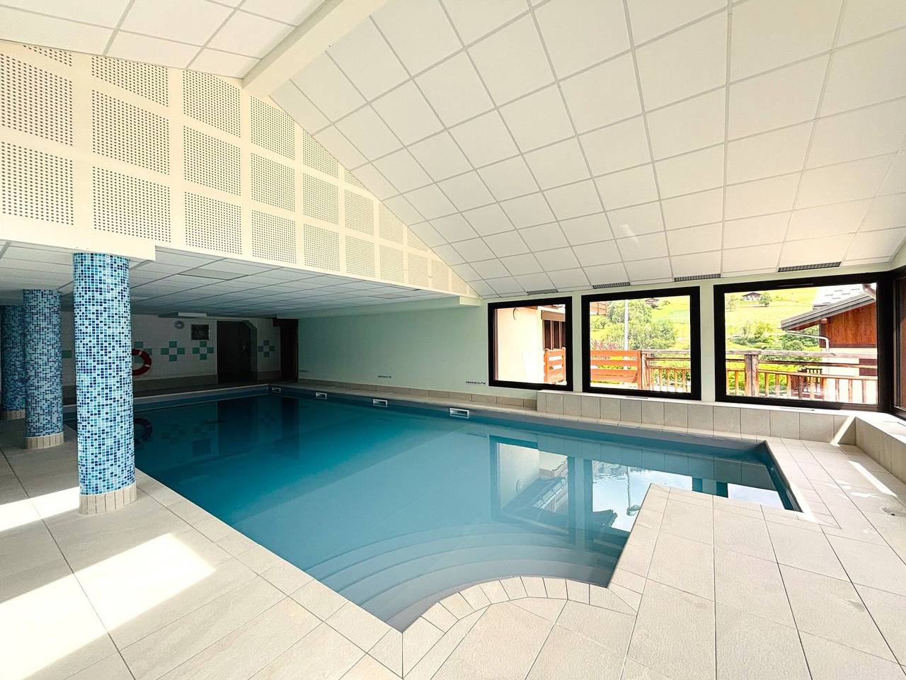 Ganze Wohnung, Charmante Wohnung an der Skipiste mit Pool und Parkplatz in Flumet, Albertville und Umgebung