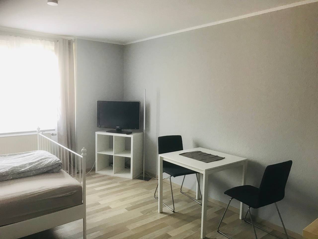 Apartamento vacacional entero, Vesta zentrale Lage mit Parkplatz 4 in Luneburgo, Nordheide