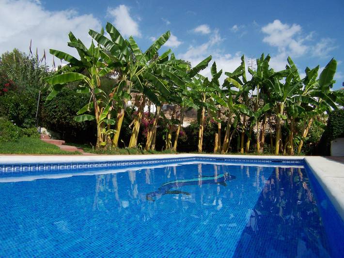 Casa rural para 8 personas, con jardín y vistas al mar en Nerja