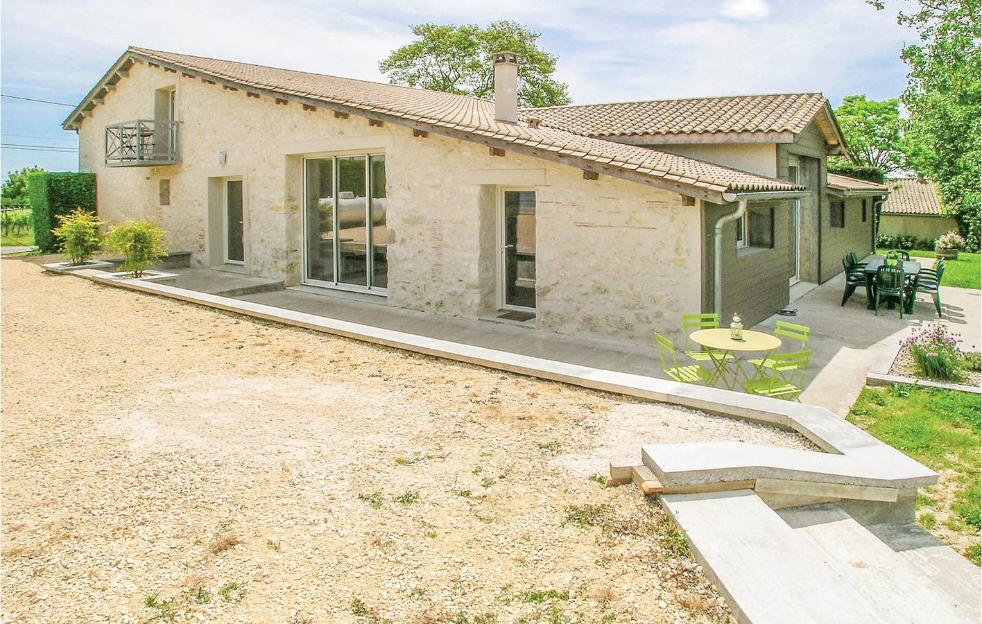 Appartement familial avec piscine et jardin in Saint-Aubin-de-Cadelech, Périgord Pourpre
