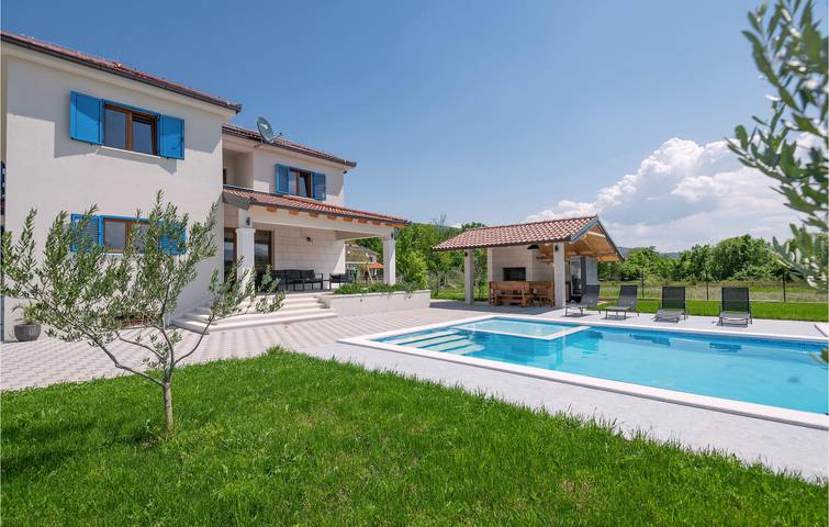 Gemütliche 1-Zimmer-Wohnung mit Pool, WLAN und Terrasse in der Nähe des Flusses Ričina in Imotski, Makarska Riviera