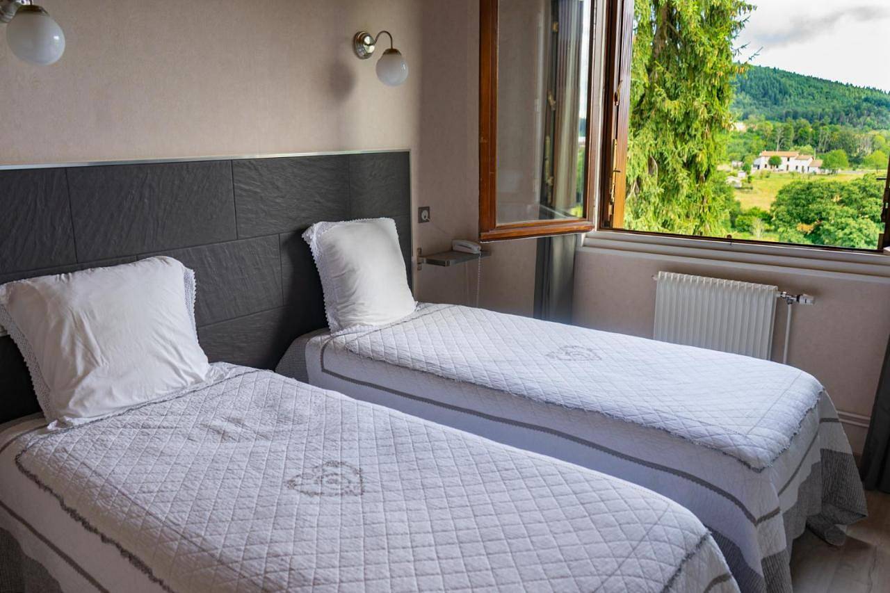Double Room in Noirétable, Montbrison