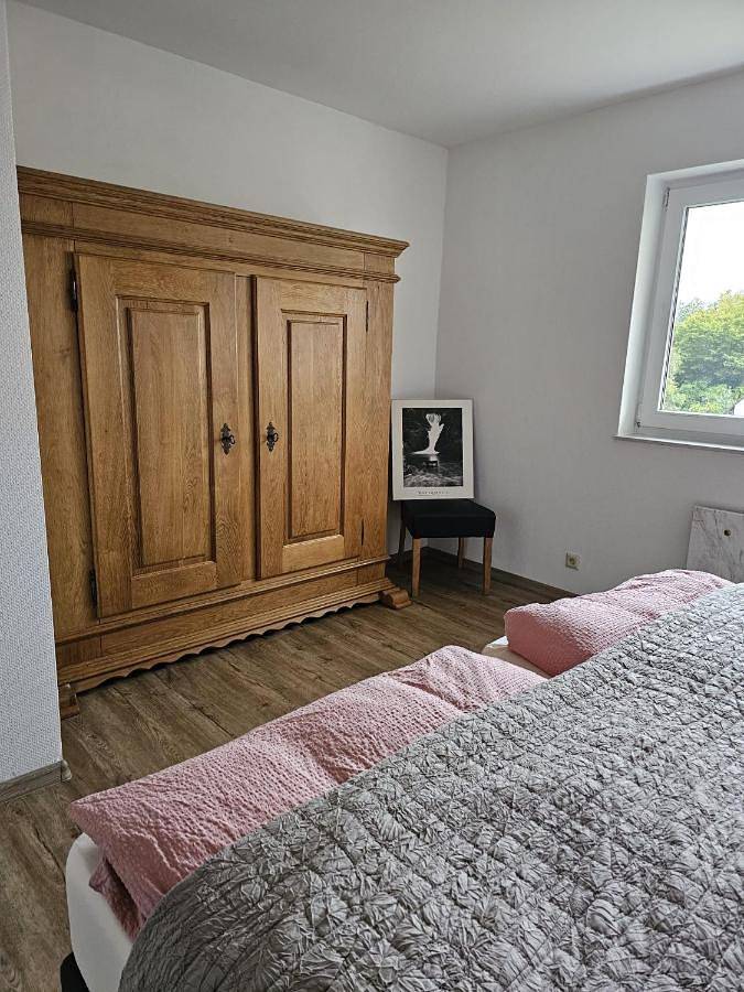 Ferienwohnung für 8 Personen, mit Balkon und Garten in Hofgeismar