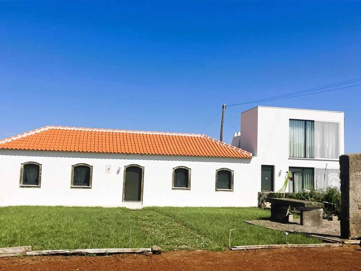 Apartamento estúdio para 2 pessoas, com jardim e terraço em Terceira