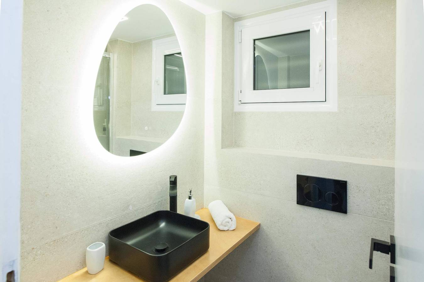 Appartamento intero, Urban 2 Bd Home in Vibrant Galatsi in Sezione centrale di Atene, Atene